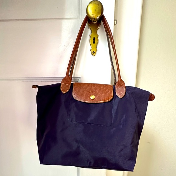 Longchamp Le Pliage Original, eggplant purple, medium w/ long handles - Picture 2 of 6